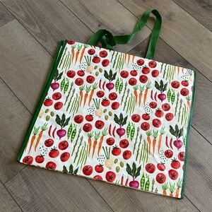 Homegoods TJMaxx Marshalls Viral Vegetable Print Reusable Shopper Tote Bag NWOT